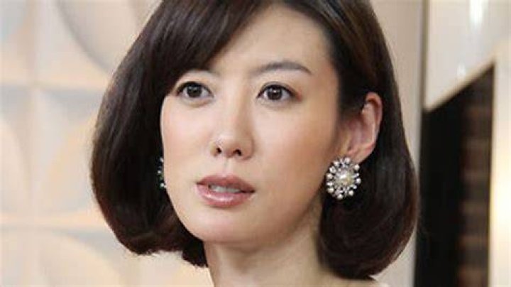 顔が歪んでいる芸能人 左右非対称